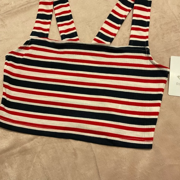 Good Sunday crop top size small - Picture 3 of 8